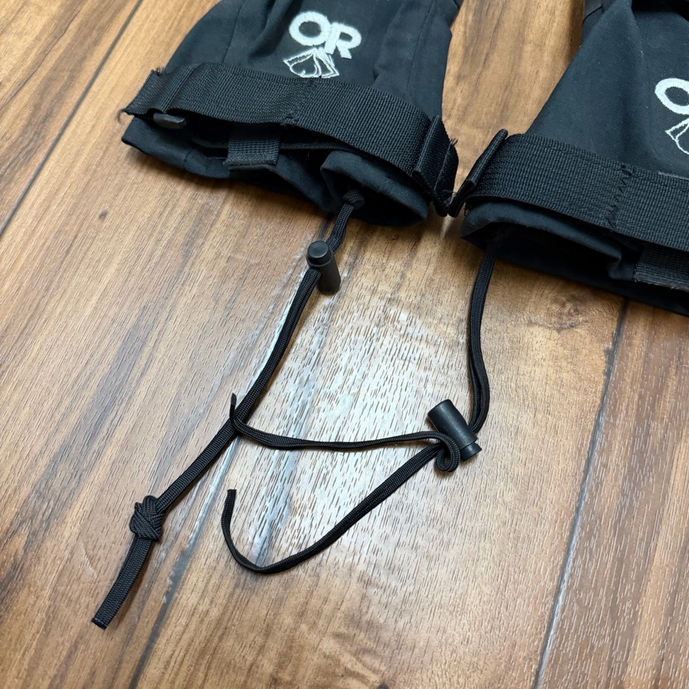 Outdoor Research OR Basic Mitt Shell GORETEX Mitt… - image 2
